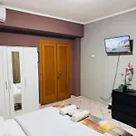 Nirvana House Konukevi