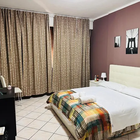 Nirvana House Пиза