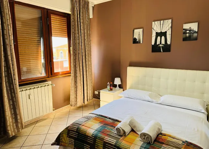 Nirvana House ゲストハウス ピサ